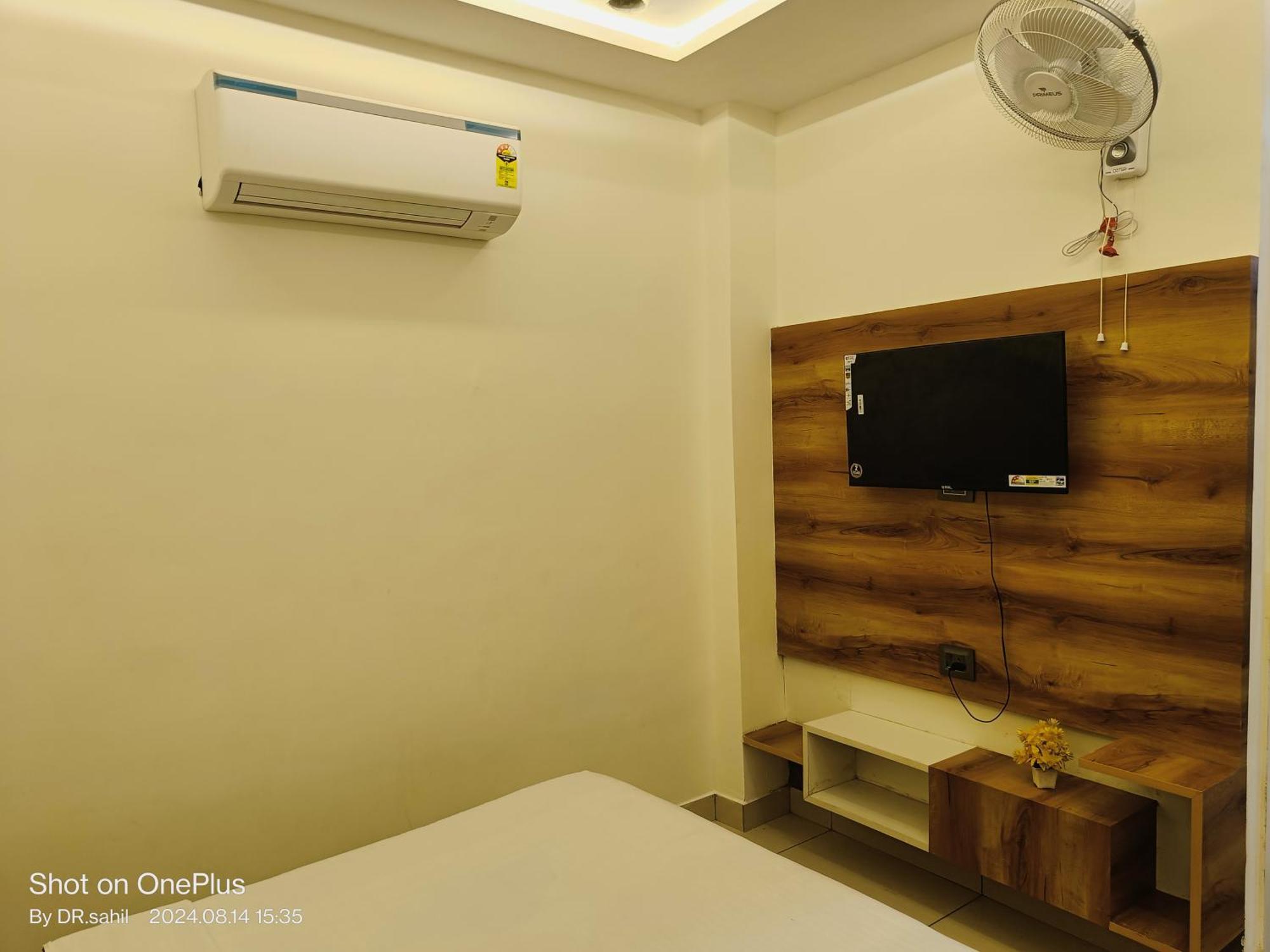 G Vibes Guest House Agra  Dış mekan fotoğraf